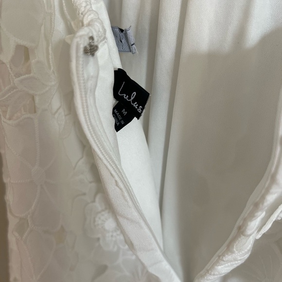 Flourishing Blossoms White 3D Floral Backless Midi Dress - Picture 8 of 11